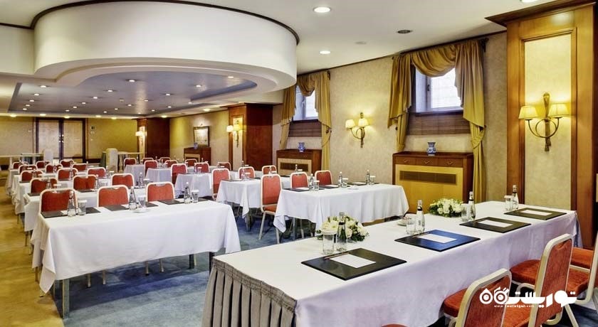 سالن برگزاری همایش و جلسات